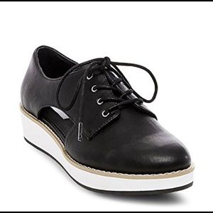 Steve Madden Revealed Oxfords Faux Leather